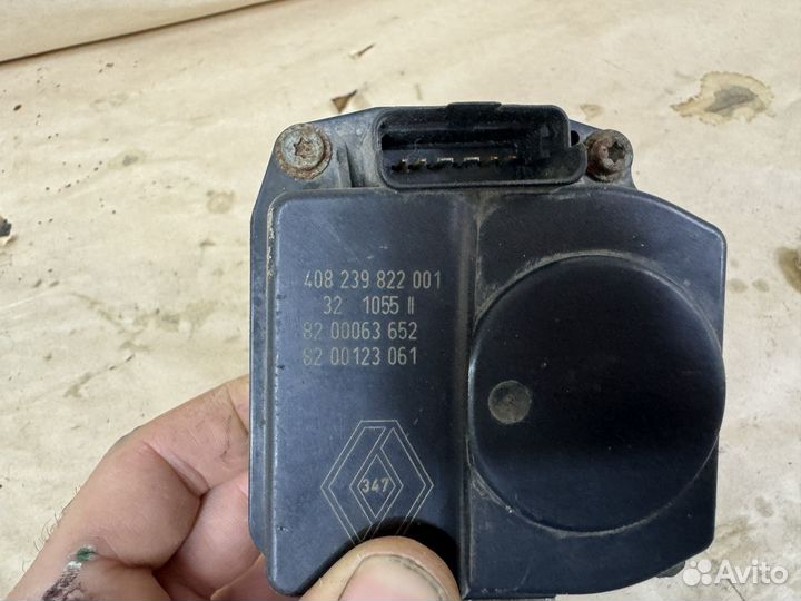 Заслонка Рено Логан. Нисан Альмера