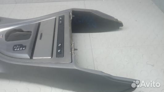 Подлокотник центральный BMW 6 E63/E64 (GNK38IX01)