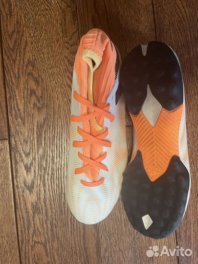 Футбольные бутсы