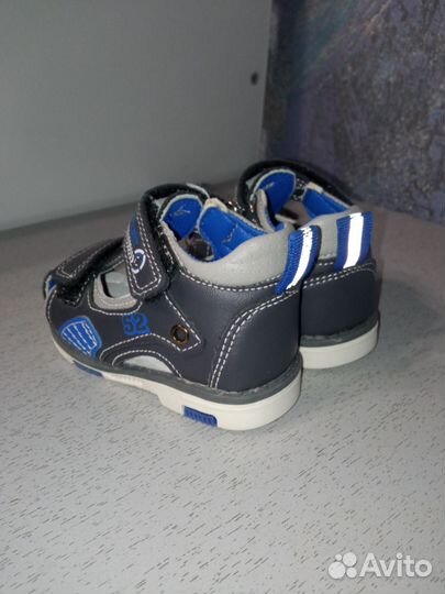 Сандали детские 19 размера
