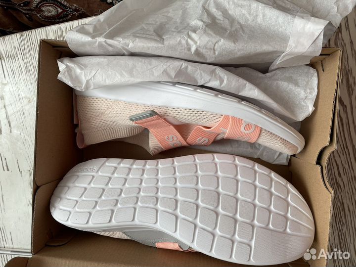 Кроссовки adidas новые