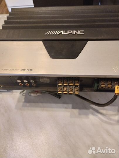 Автомобильный усилитель