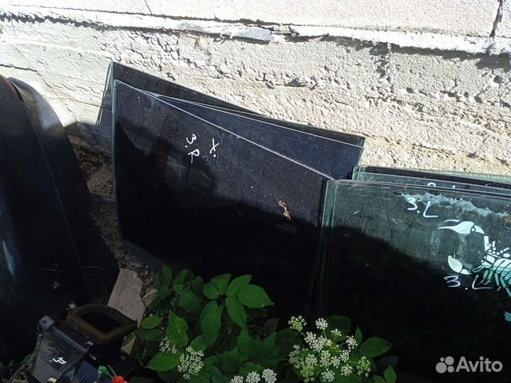 Бмв е39 стекло двери