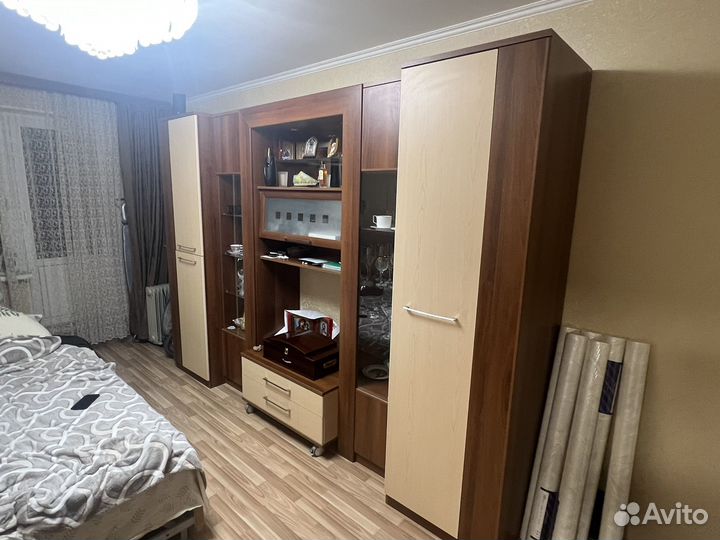 Стенка в гостиную