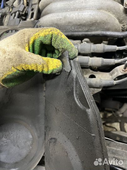 Кожух грм Audi 100 C4 V6