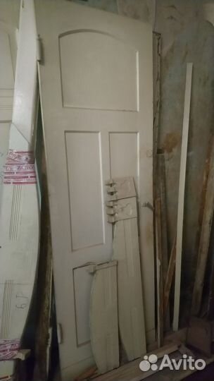 Двери межкомнатные из массива