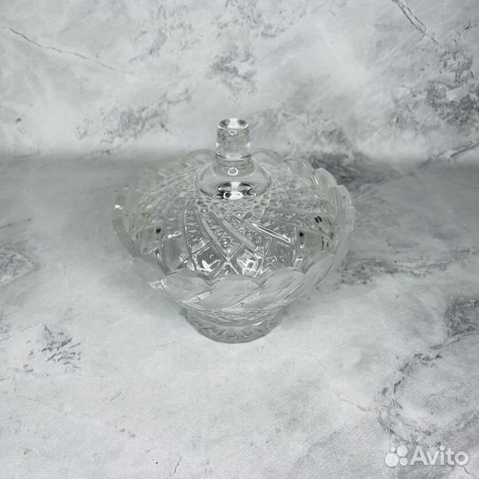 Ваза конфетница с крышкой хрусталь
