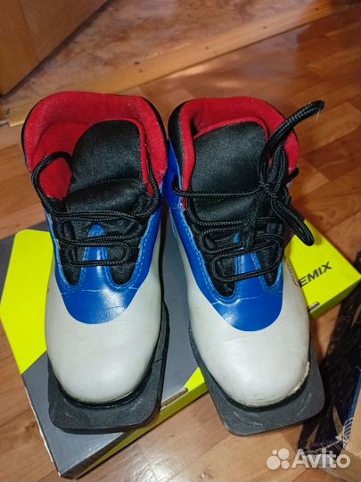 Ботинки лыжные 34 размер