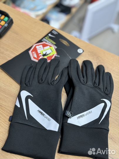 Перчатки nike drill hyperwarm