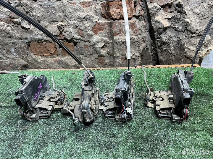 Замки дверные Audi A6C5