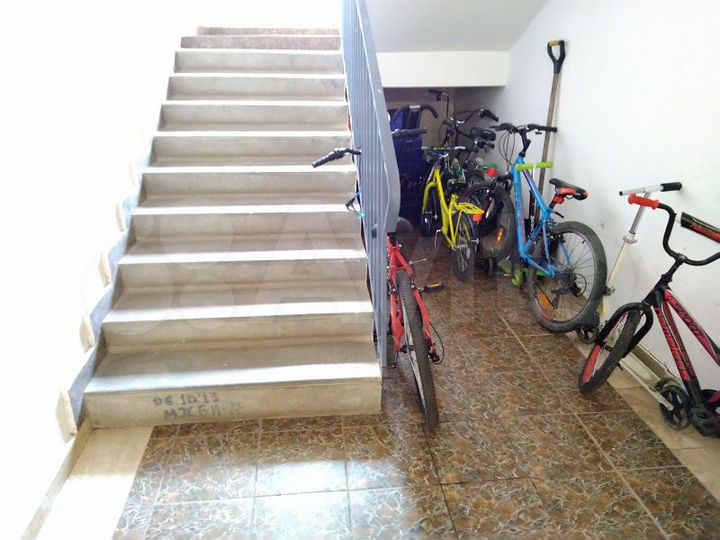 2-к. квартира, 60 м², 2/4 эт.