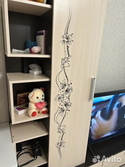 Шкаф стенка