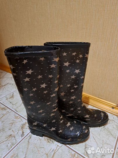 Резиновые сапоги