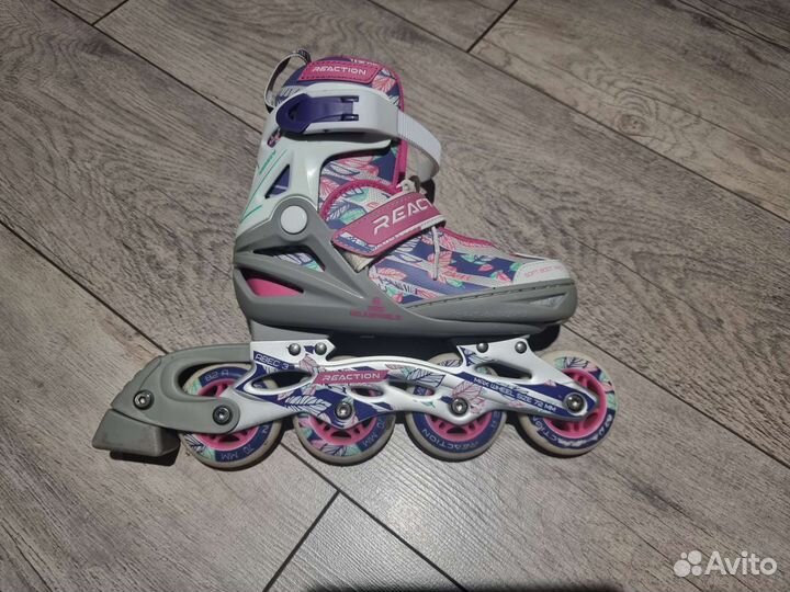 Роликовые коньки с комплектом защиты