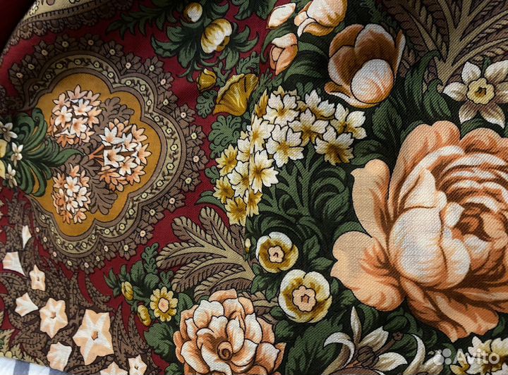 Браслет,Над серебряной водой