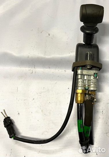 Кран ручного тормоза