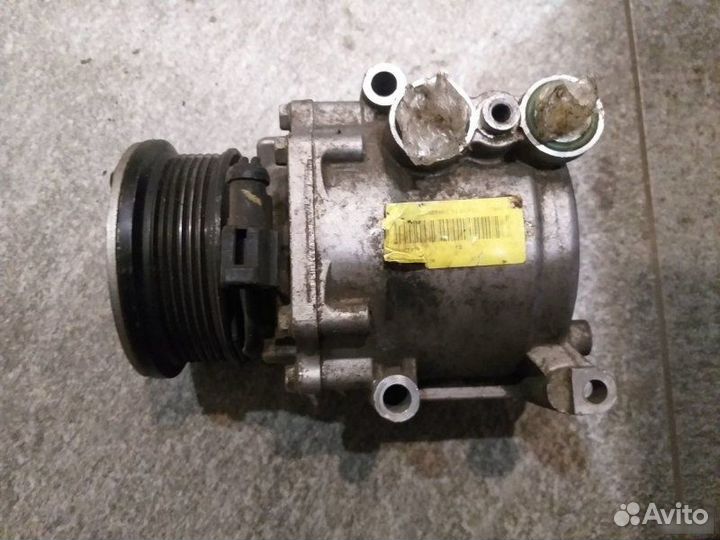 Компрессор кондиционера Ford Fiesta