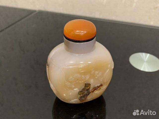 Флакон из агата