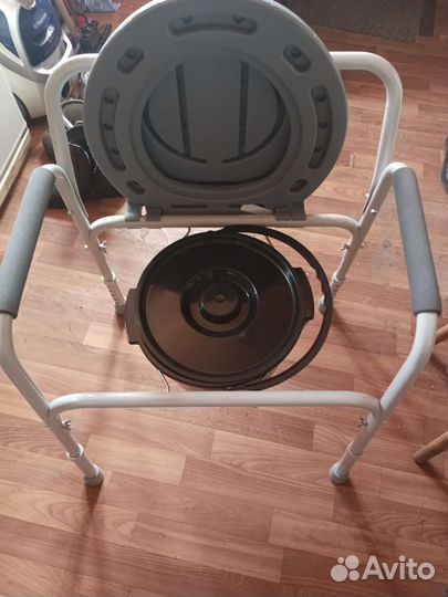 Стул кресло санитарное