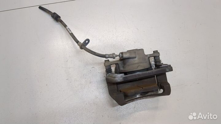 Суппорт левый передний Volvo XC40