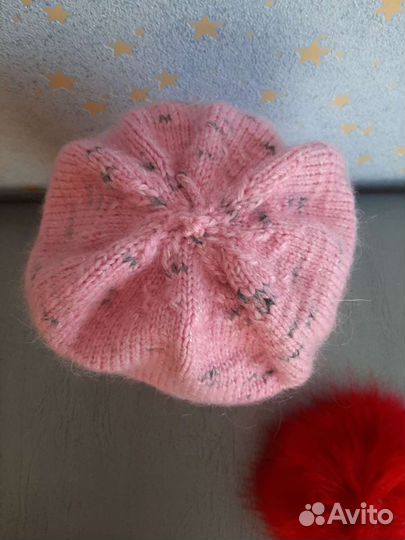 Шапка с помпоном.новая
