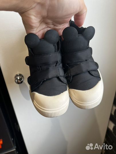 Ботинки оригинал zara для мальчика 25