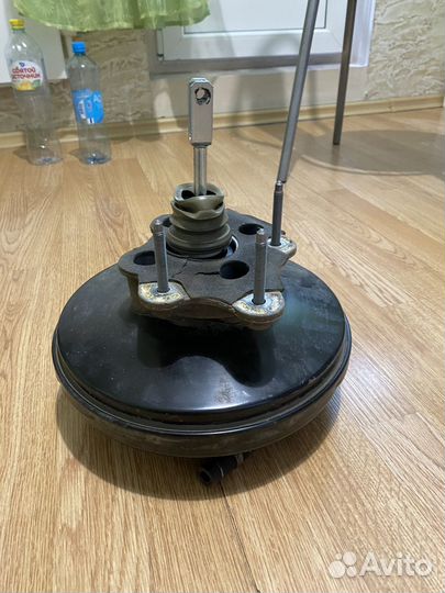 Вакуумный насос Nissan Tiida