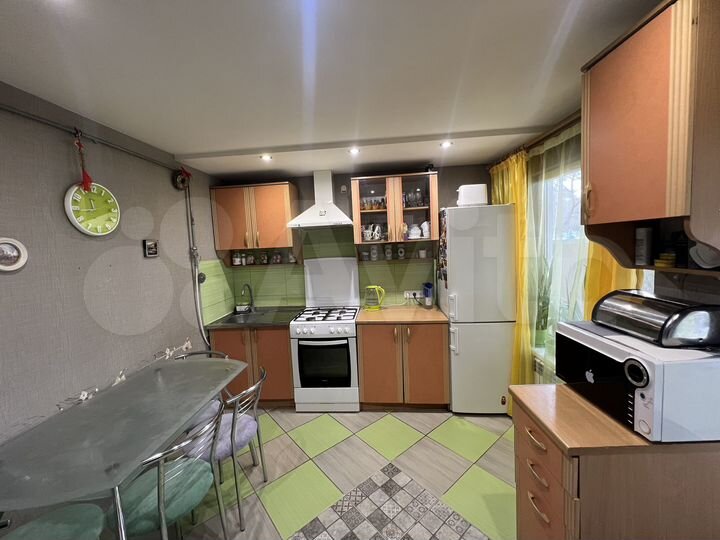 3-к. квартира, 52 м², 1/1 эт.