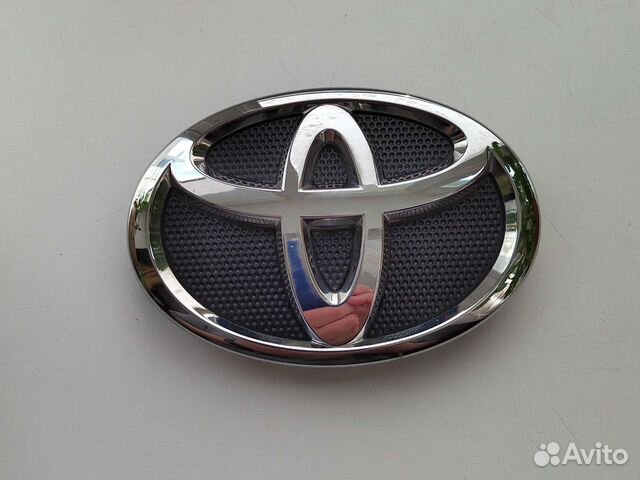 Значок эмблема toyota corolla