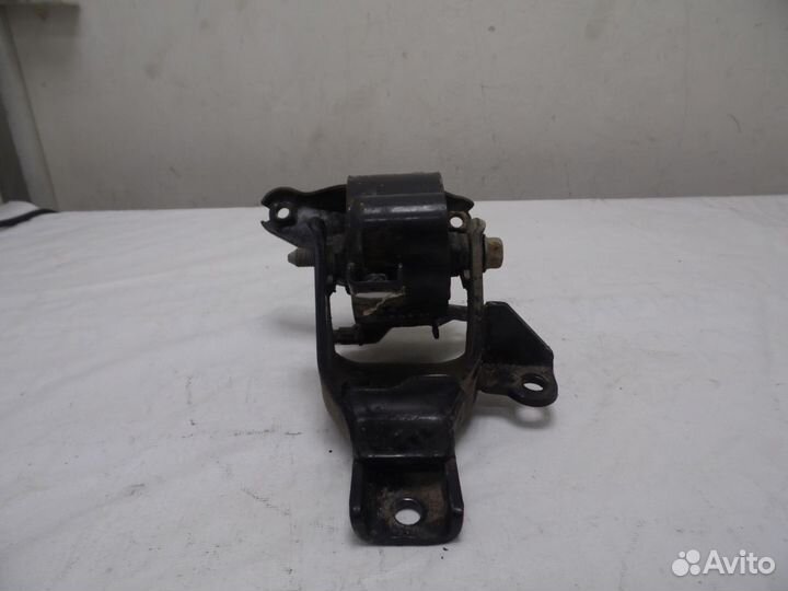 Опора двигателя левая Hyundai Elantra 2000-2010
