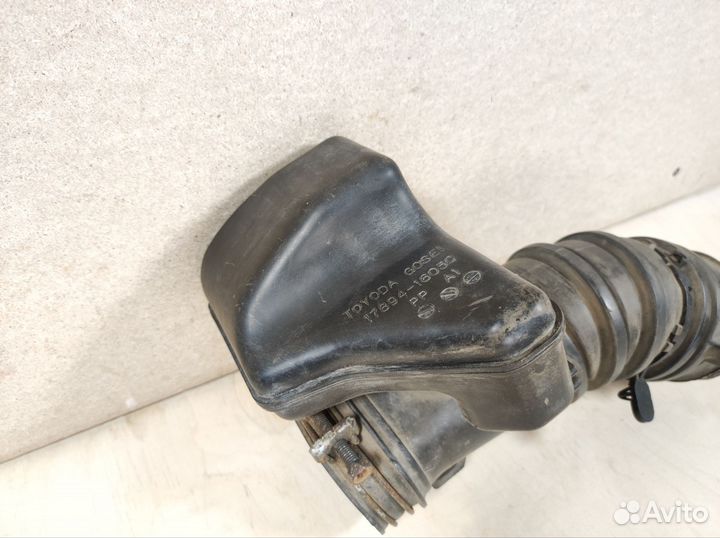 Резонатор воздушного фильтра Toyota Carina E