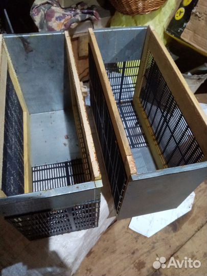 Изолятор для пчеломатки на 4 рамки