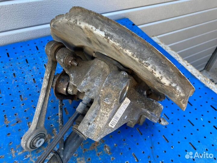 Цапфа и привод правая зад BMW 5 E60