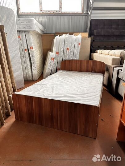 Кровать новая