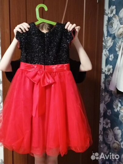 Платье для девочки на 8-11 лет