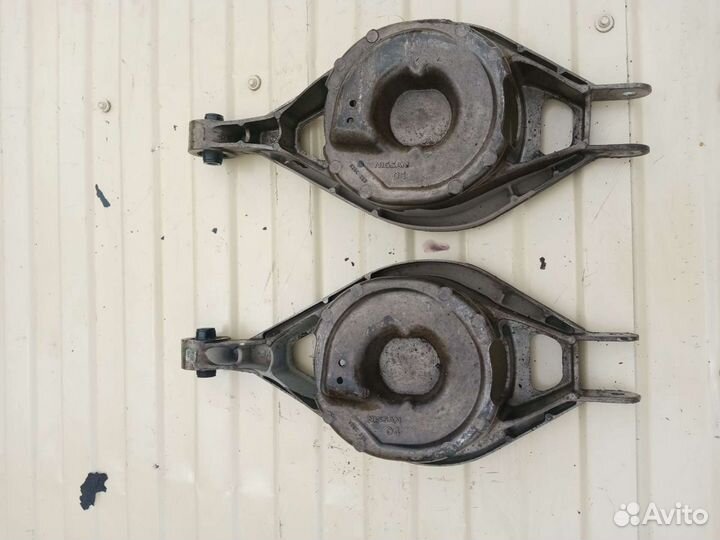 Задний рычаг Infiniti G35 V36 VQ35HR