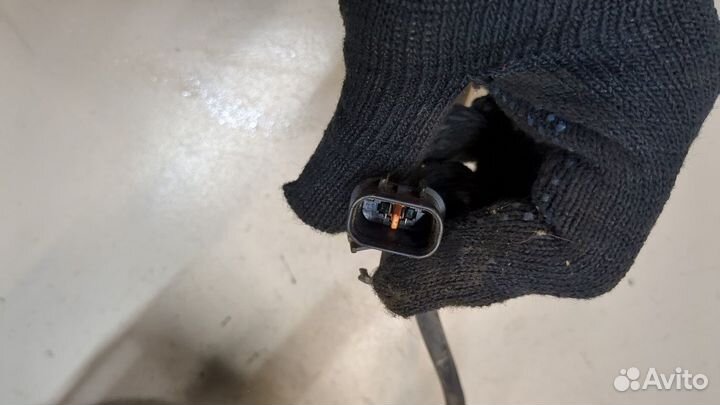 Ступица (кулак, цапфа) Mitsubishi Outlander, 2003