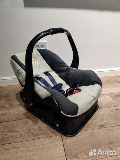 Детское кресло(автолюлька) от 0 до 13 кг