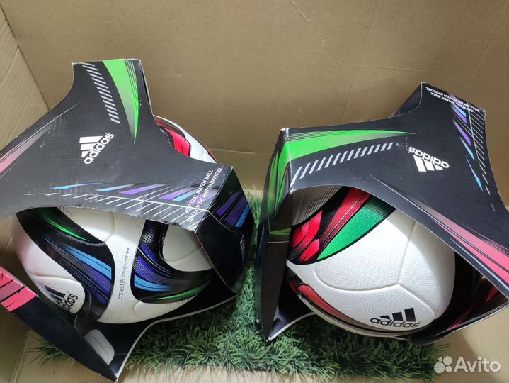 Футбольный мяч adidas оригинал FIFA PRO размер 5