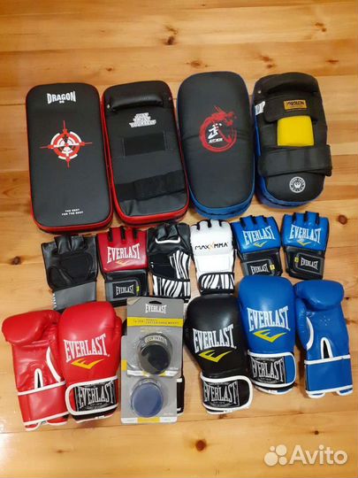 Перчатки боксерские, лапы, макивары, мешки бокс