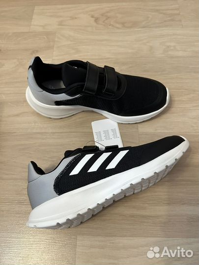 40 Новые кроссовки Adidas