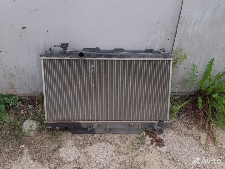 Радиатор охлаждения toyota rav 4