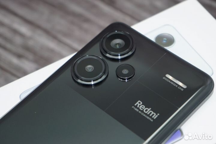 Xiaomi Redmi Note 13 Pro+, 8/256 ГБ