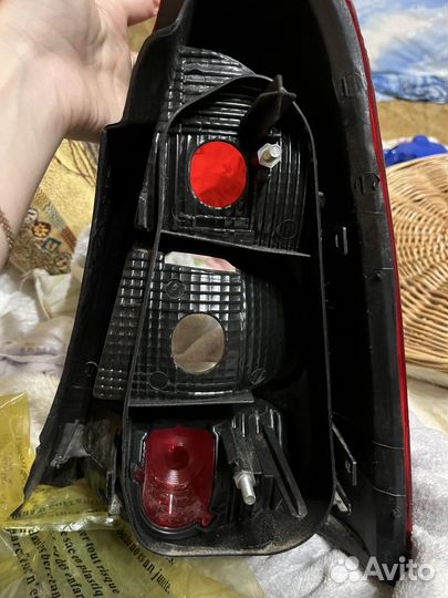 Задний фонарь на Renault Logan 1 рестайлинг