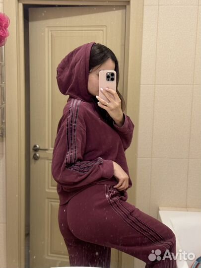 Спортивный костюм adidas женский