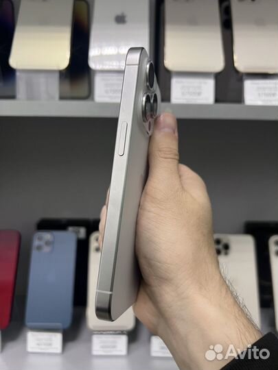 iPhone 15 Pro, 256 ГБ