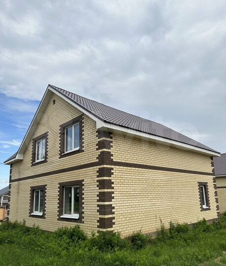 Дом 195 м² на участке 7,5 сот.