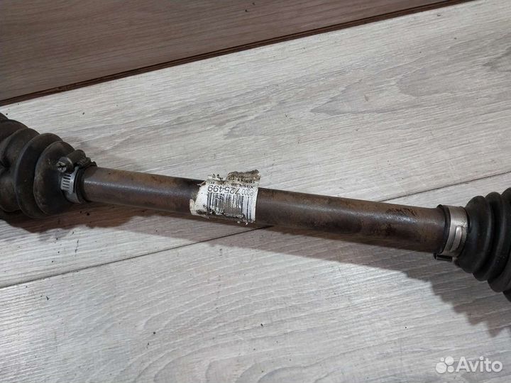 Привод левый Renault Fluence Megan 3 1.6 МКПП