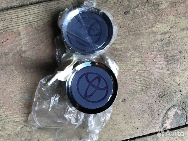 Колпачки в диски Тойота