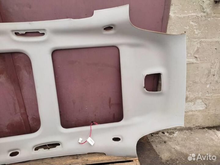 Потолок w251 R-class 642.950 02.2007